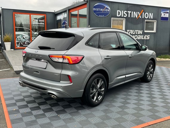 FORD KUGA Kuga-003.jpg