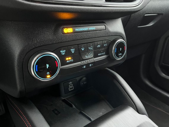 FORD KUGA Kuga-022.jpg