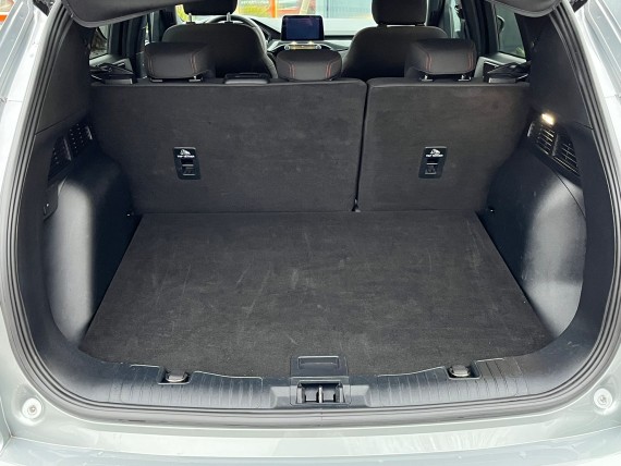 FORD KUGA Kuga-023.jpg