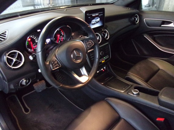 MERCEDES Classe GLA GLA-003.jpg