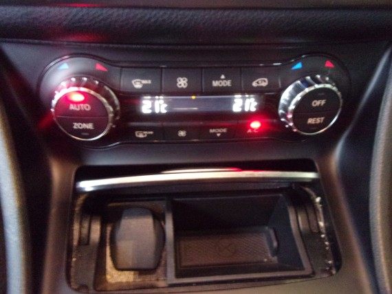 MERCEDES Classe GLA GLA-010.jpg