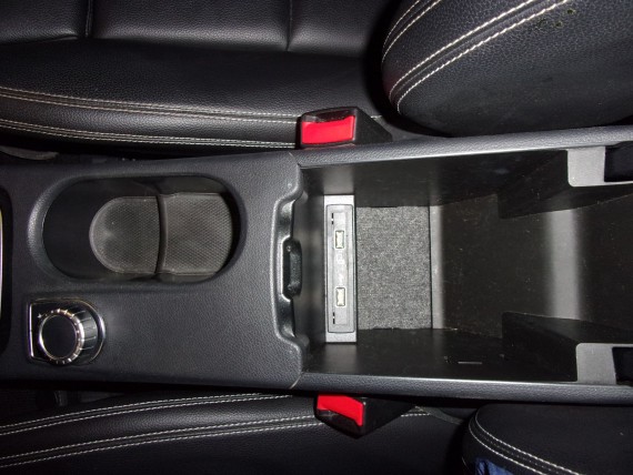 MERCEDES Classe GLA GLA-012.jpg