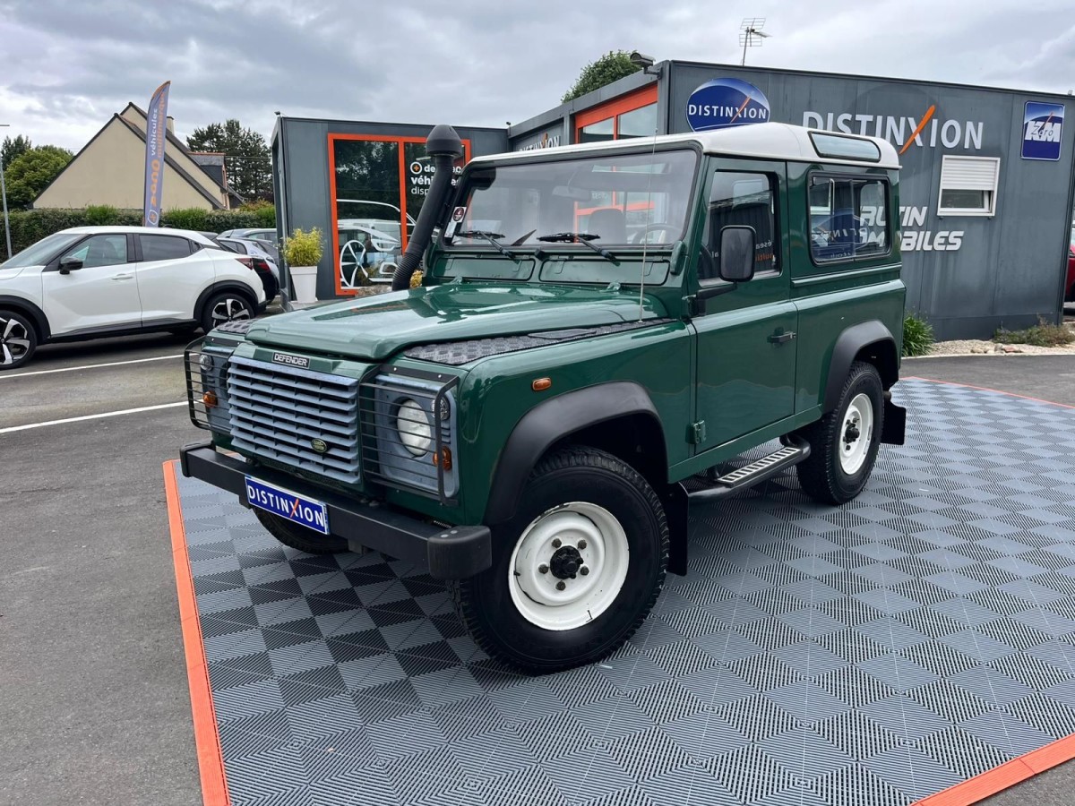 LAND ROVER DEFENDER 90