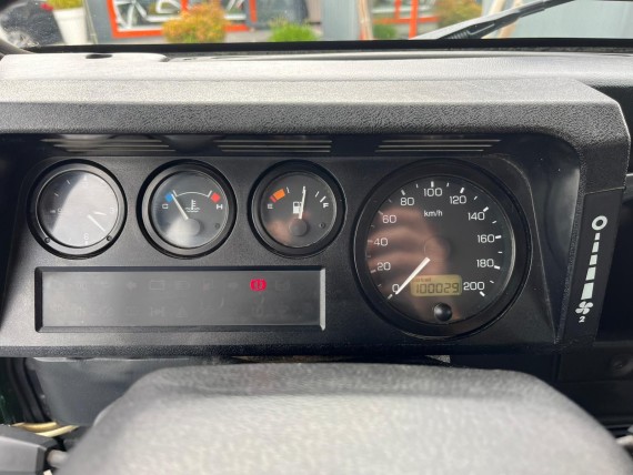 LAND ROVER DEFENDER 90 Defender-017.jpg