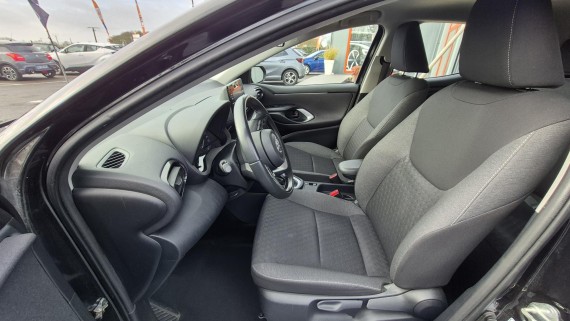 TOYOTA YARIS yaris-006.jpg