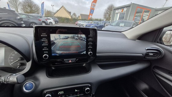 TOYOTA YARIS yaris-007.jpg