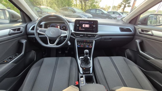 VOLKSWAGEN T-ROC t-roc-004.jpg