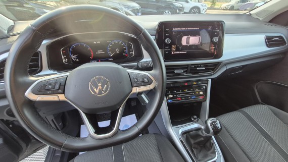 VOLKSWAGEN T-ROC t-roc-012.jpg