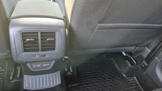 VOLKSWAGEN T-ROC t-roc-016.jpg